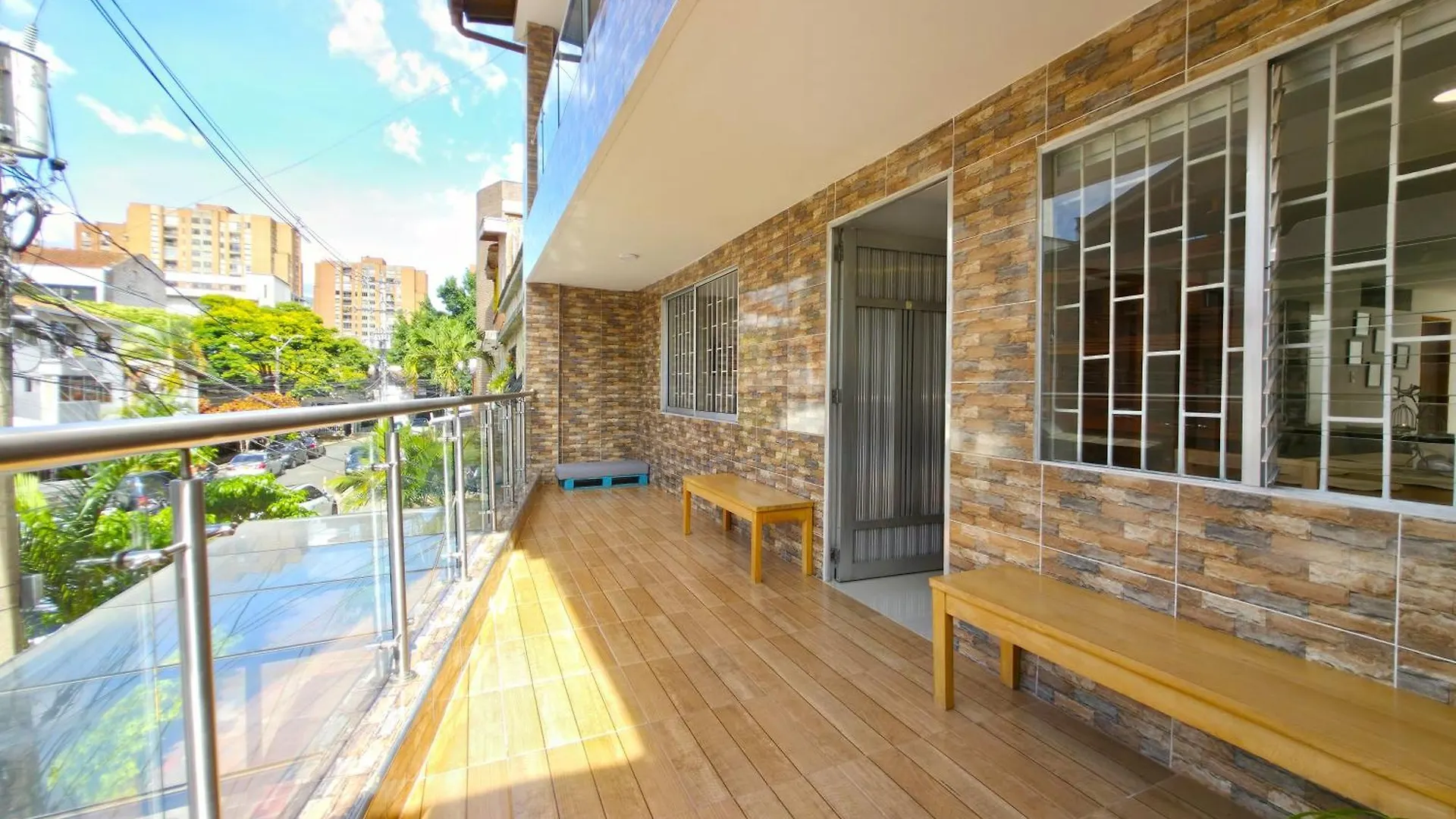 Casa Amplia Y Comoda Cerca Del Estadio Y La 70 Medellin Apartment