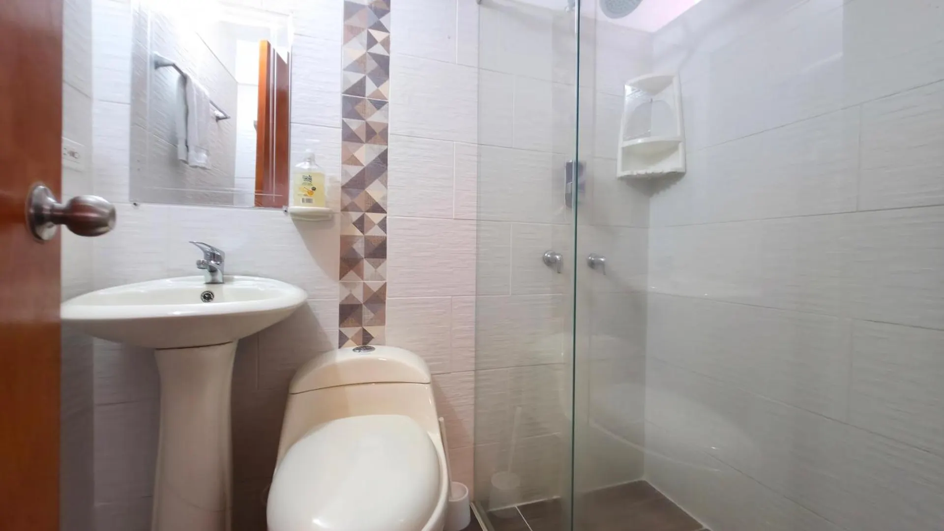 Apartamento Casa Amplia Y Comoda Cerca Del Estadio Y La 70 Medellín Colombia